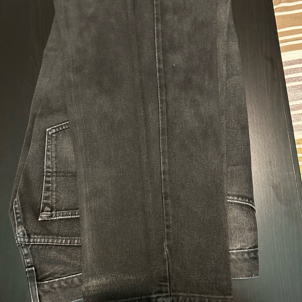 Men’s Tommy Hilfiger Relaxed Fit Jeans 36W 32L - Picture 4 of 4